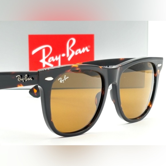 Ray-Ban Brown Sunglasses Classic Accessories - Picture 5 of 16